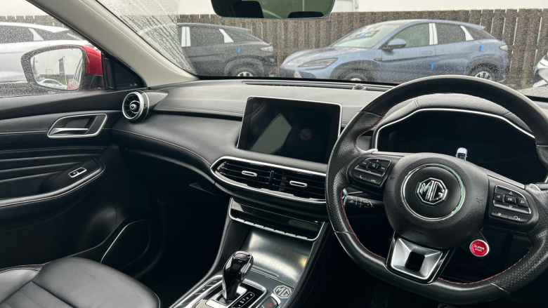 MG Hs 1.5 T-GDI Exclusive 5dr DCT Petrol Hatchback